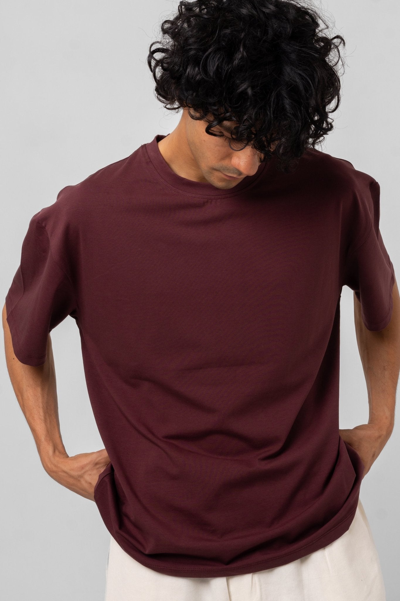 BURGUNDY CORE RELAXED TEE - KYT Fashion