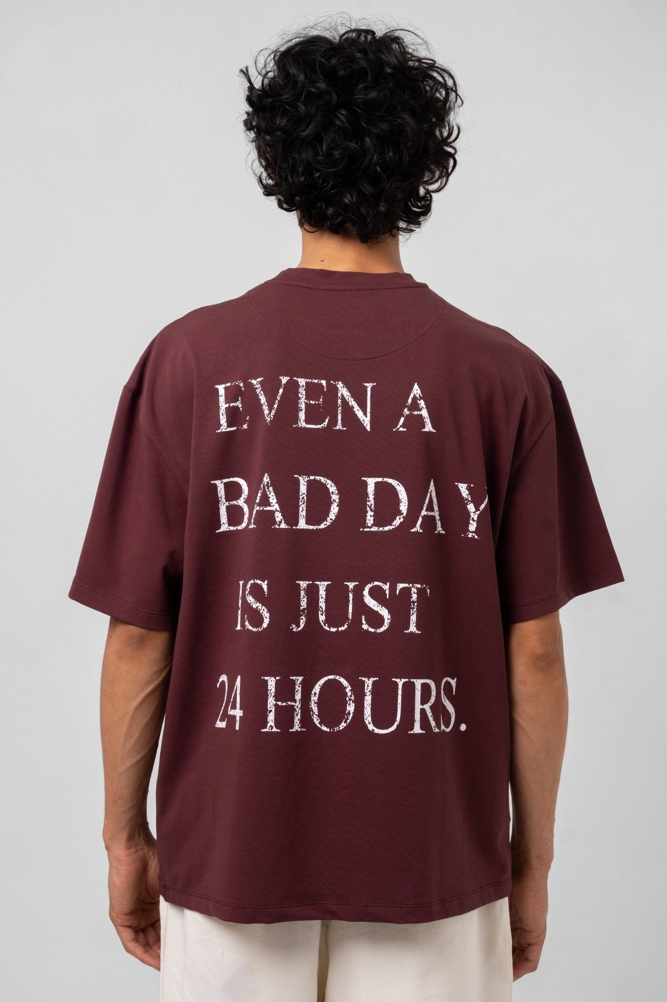 BURGUNDY CORE RELAXED PRINT TEE - KYT Fashion